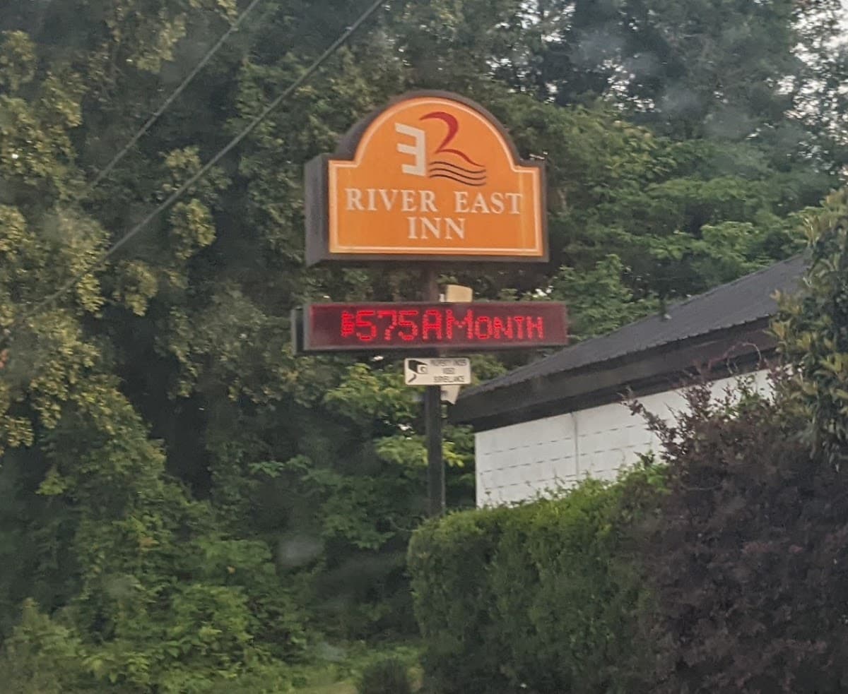 River East Inn