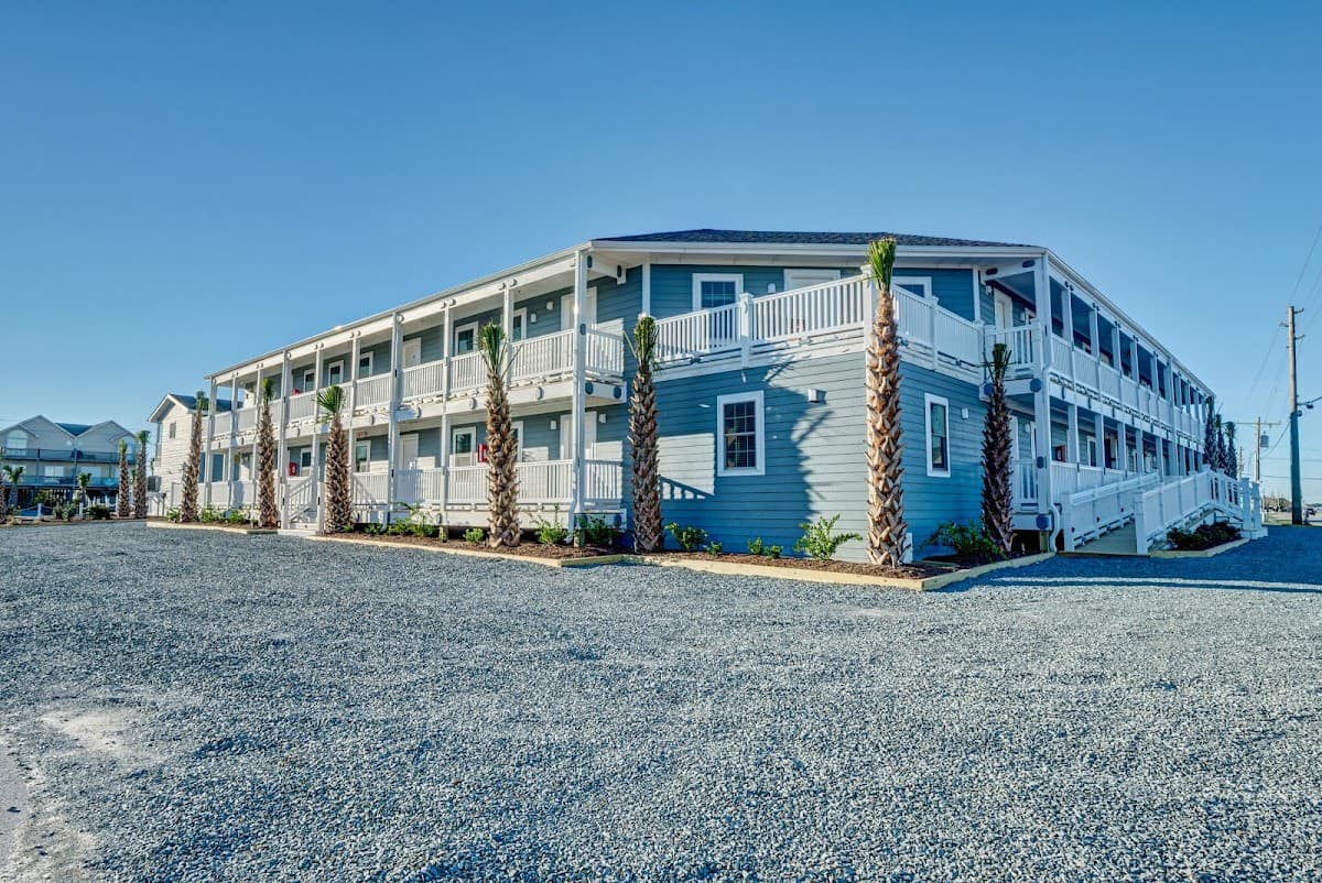 Loggerhead Inn & Suites - Topsail Island