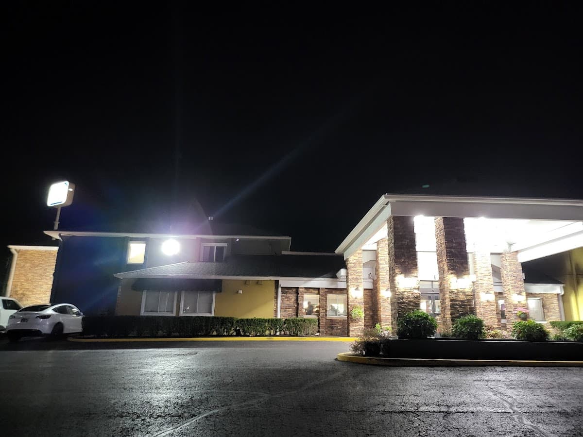 Greenfield Inn and Suites Elizabethtown KY I65 Exit 94