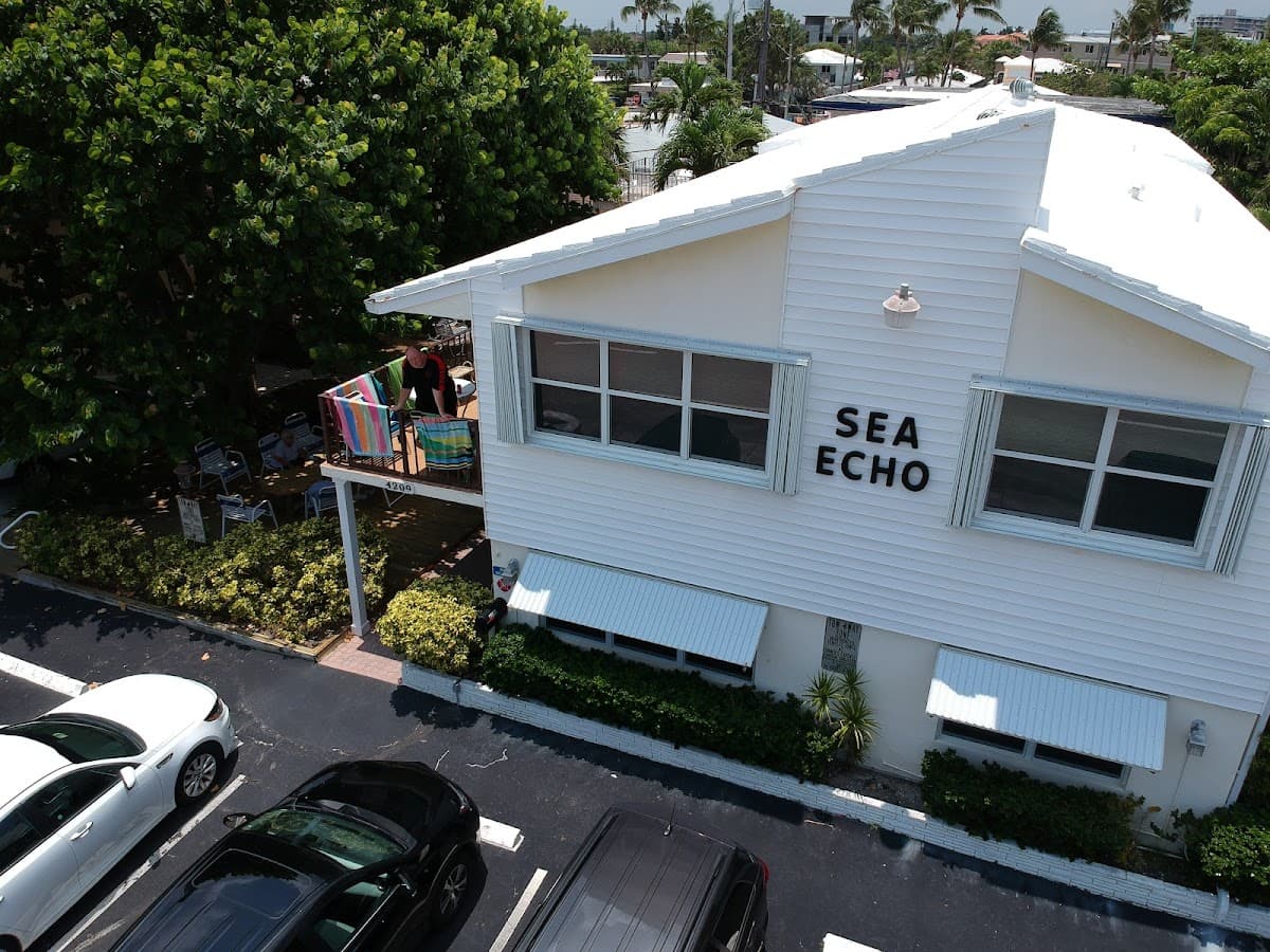 Sea Echo Apartment Motel