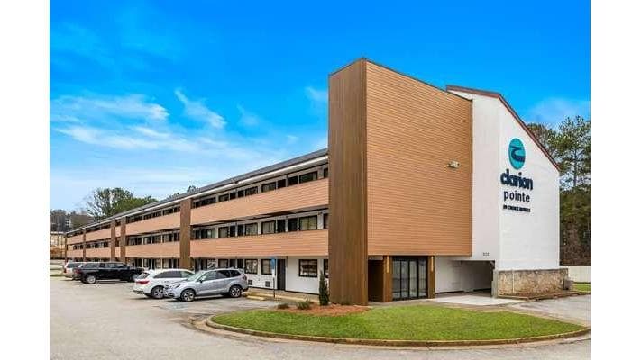 Clarion Pointe Kennesaw Town Center