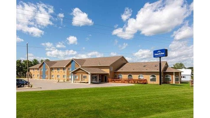 AmericInn by Wyndham Jefferson