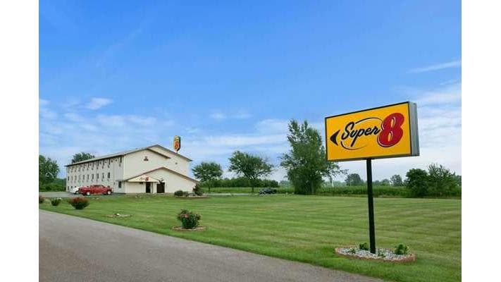 Super 8 by Wyndham Saginaw