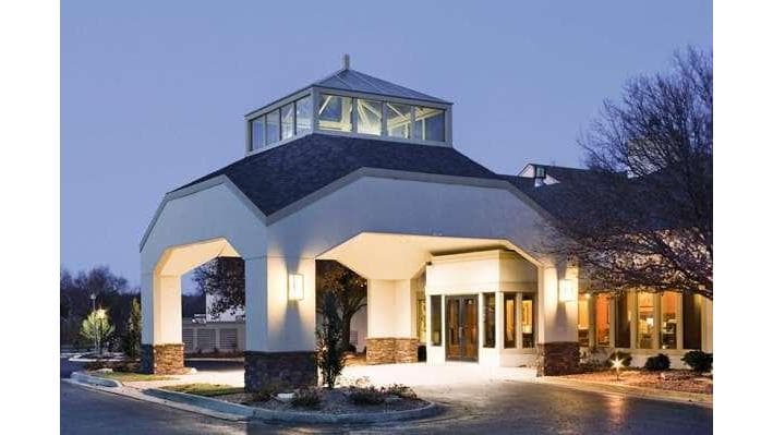 Quality Inn & Suites Downtown - University Area