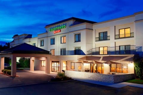 Courtyard by Marriott Newburgh Stewart Airport