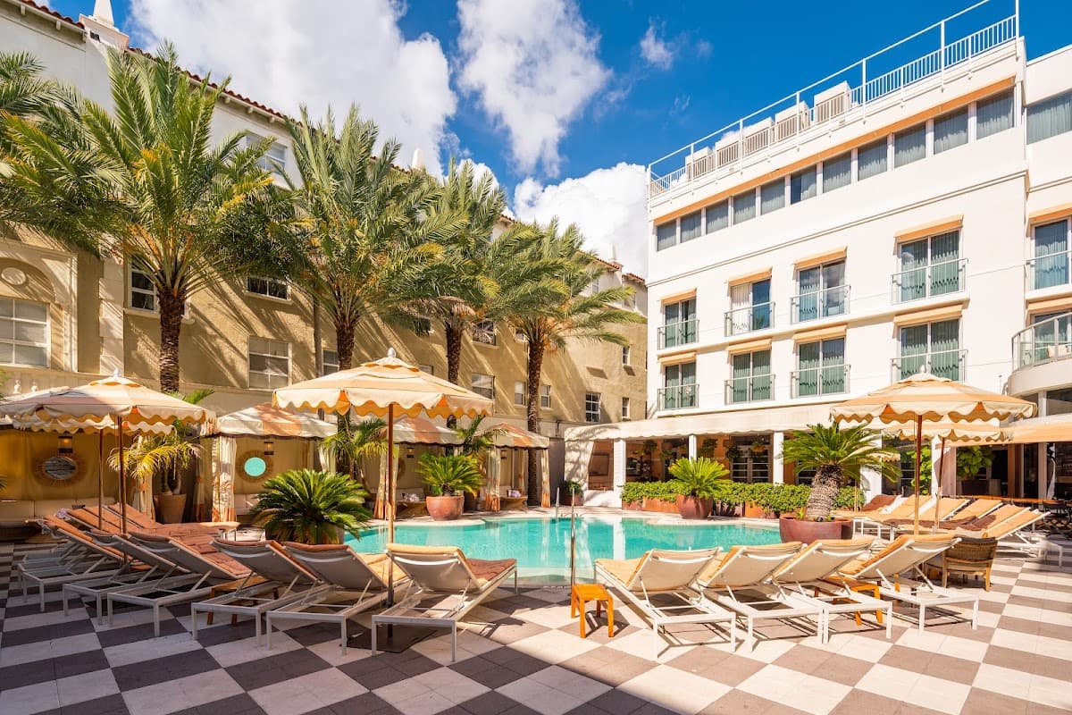 Plymouth Hotel Miami