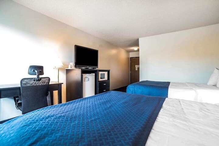 FairBridge Inn & Suites Sunnyside