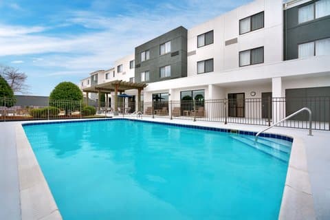 Courtyard by Marriott Johnson City