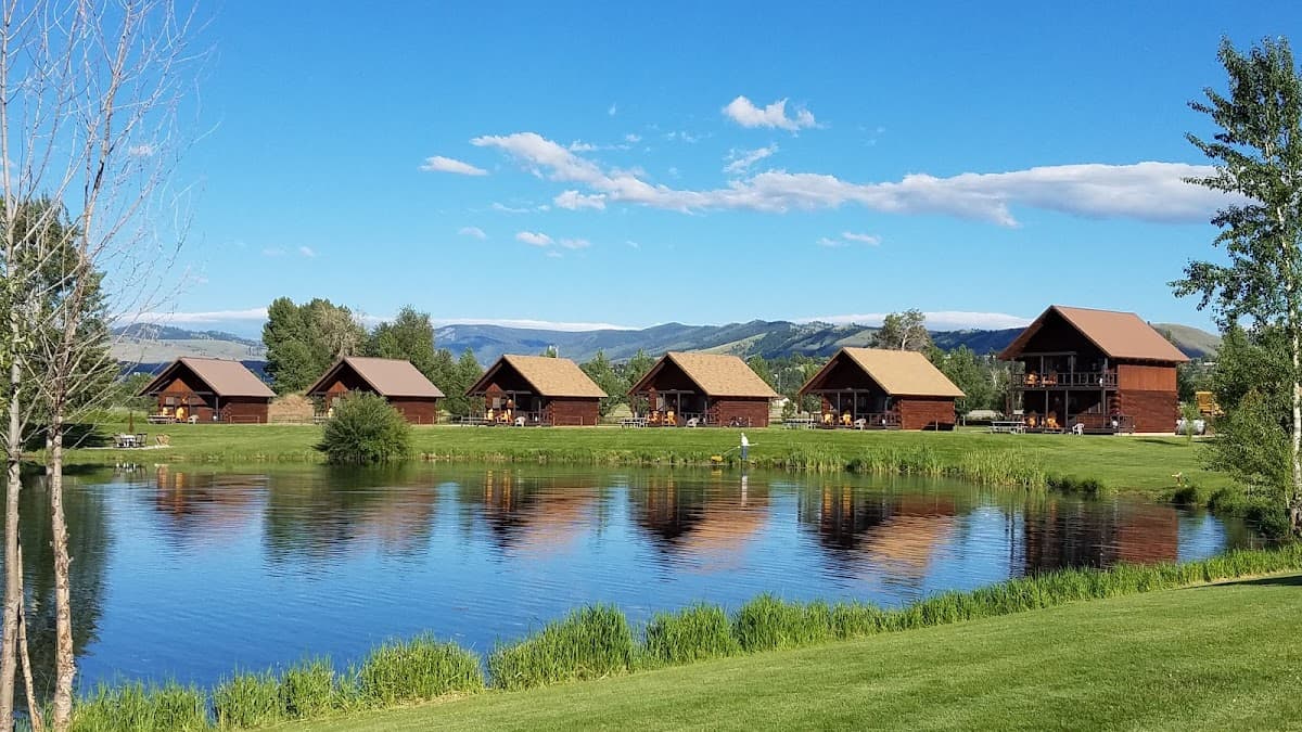 SkyWater Cabins