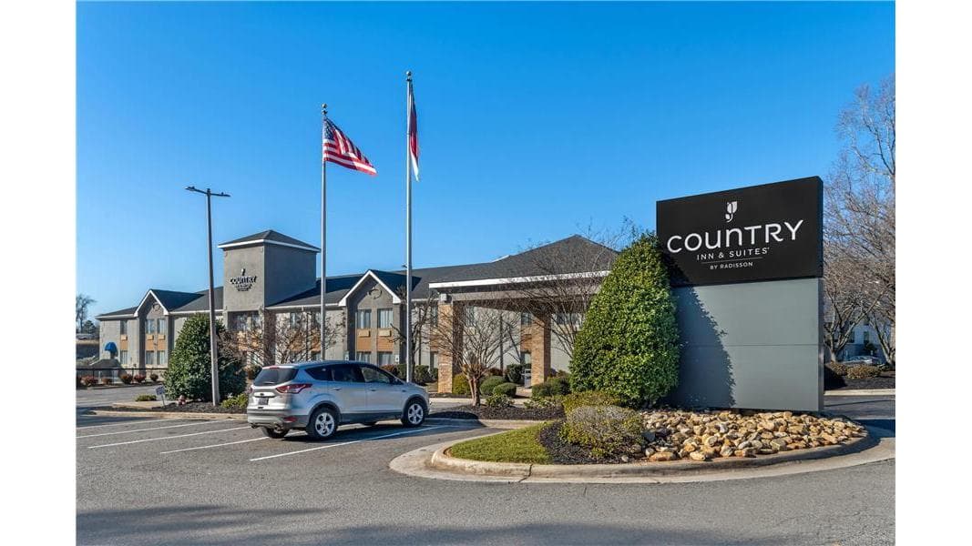 Country Inn & Suites by Radisson, Shelby, NC