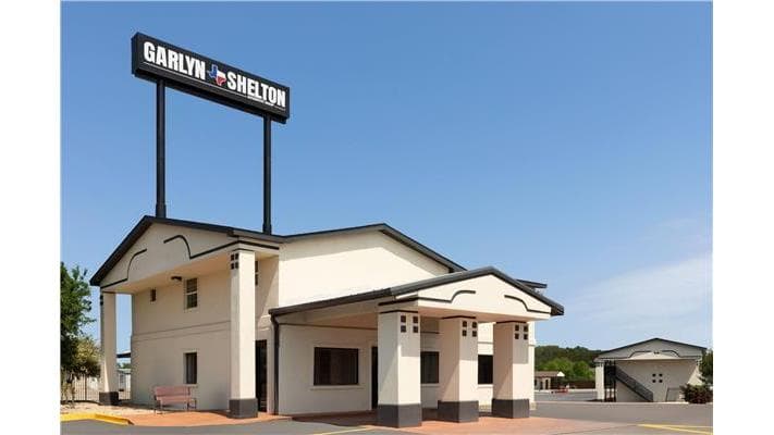 Super 8 by Wyndham Temple