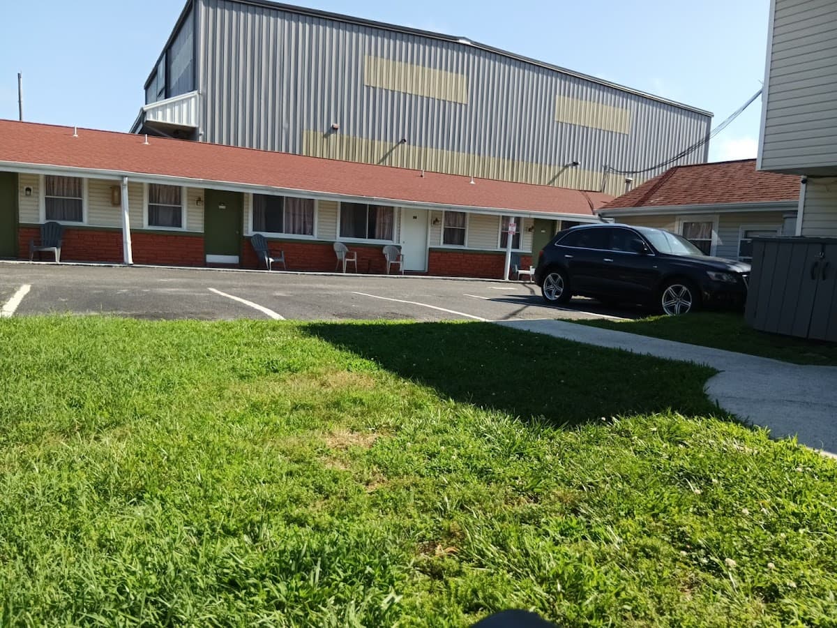 Economy Motel Inn & Suites
