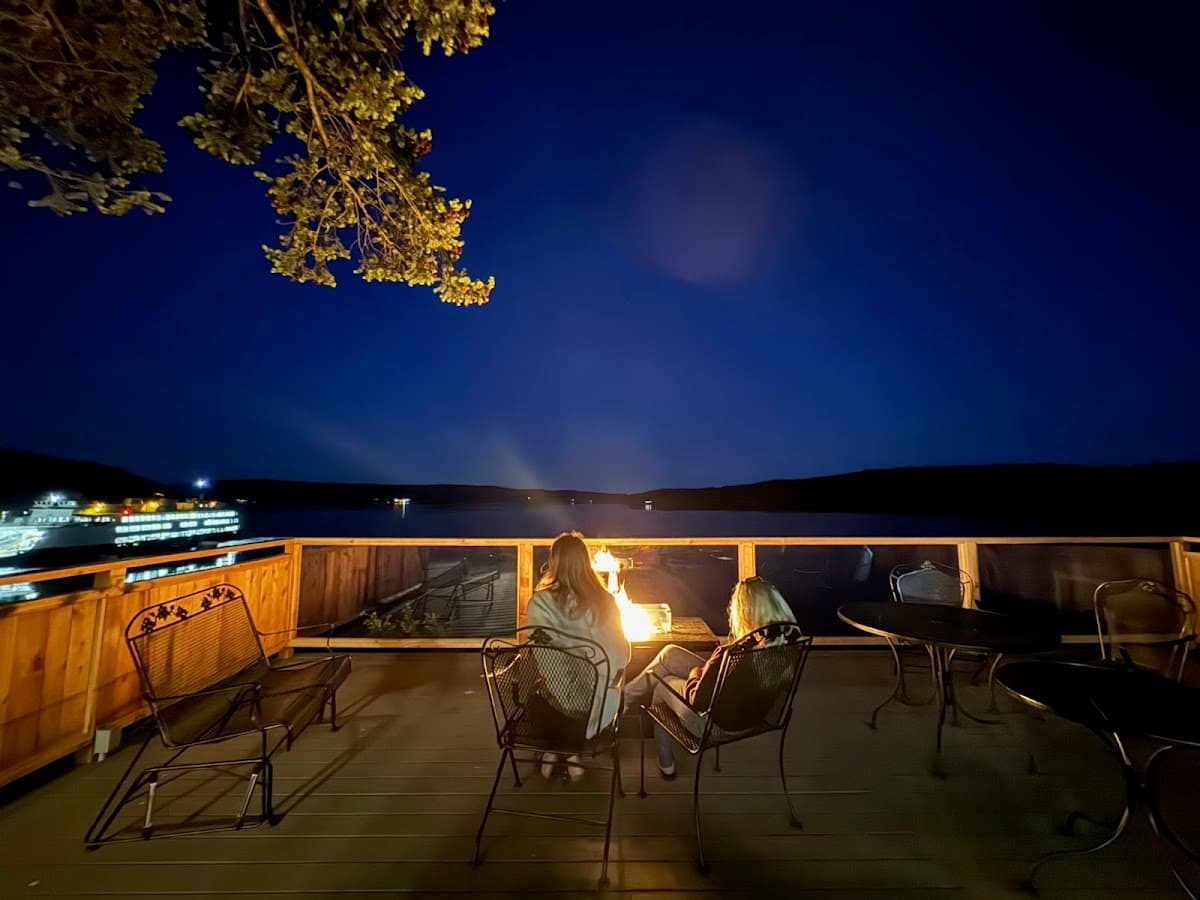 The Landing at Orcas Island | Villas | Waterfront | Sauna | Hotel