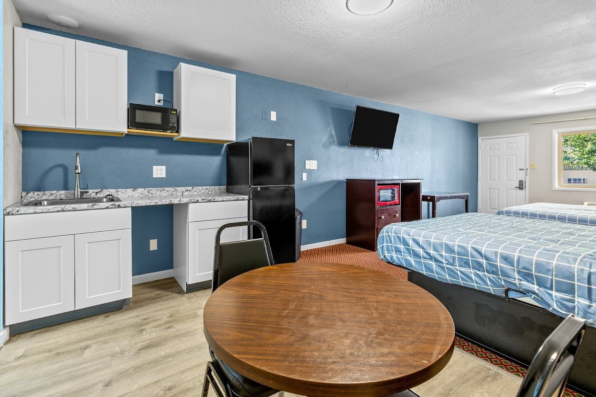 Royal Inn Extended Stay