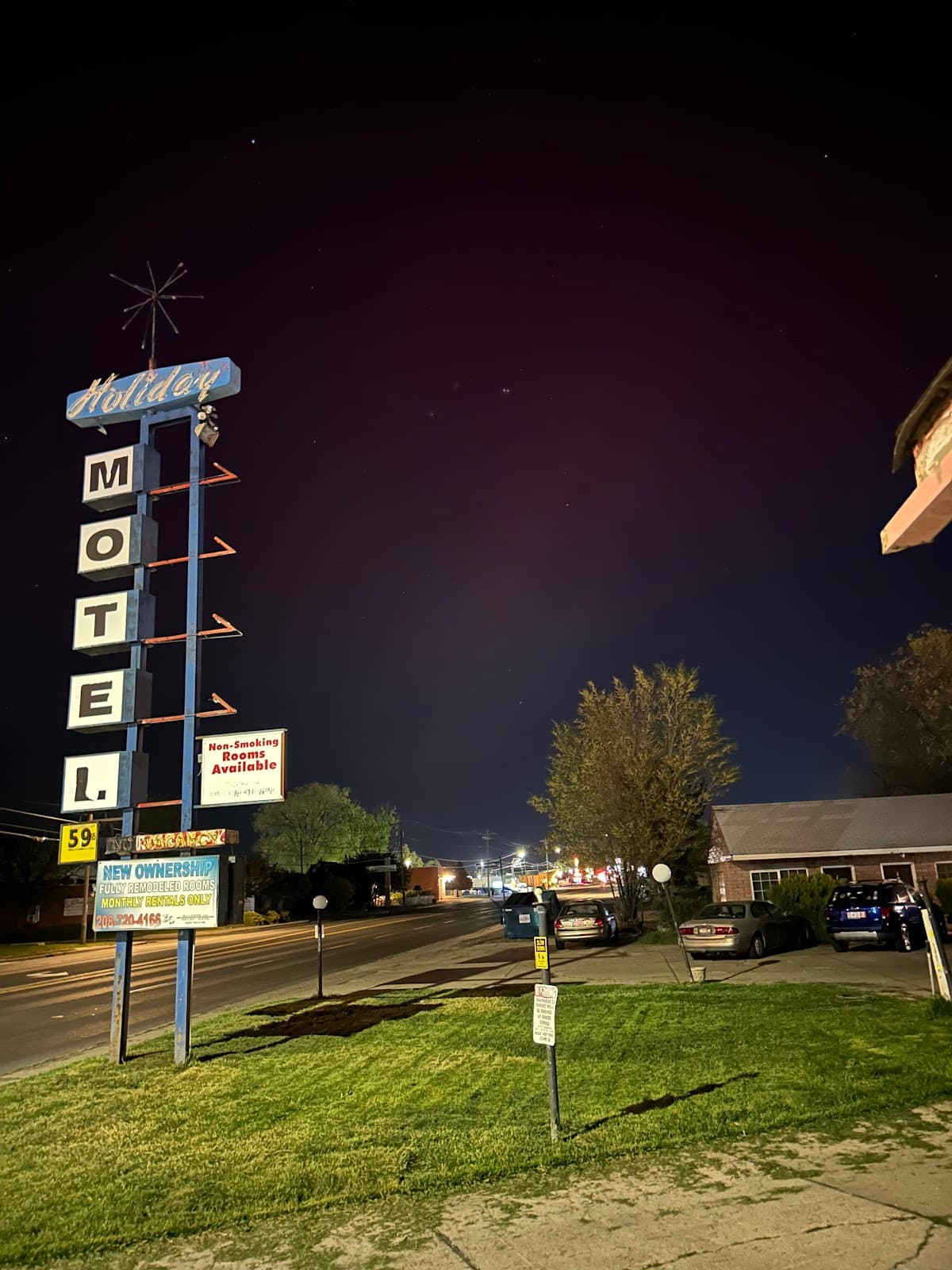 Holiday Motel