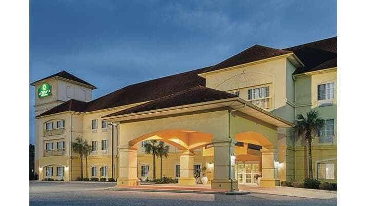 La Quinta Inn & Suites by Wyndham Mobile Satsuma / Saraland