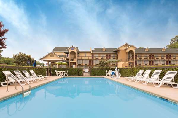 Baymont by Wyndham Sevierville Pigeon Forge