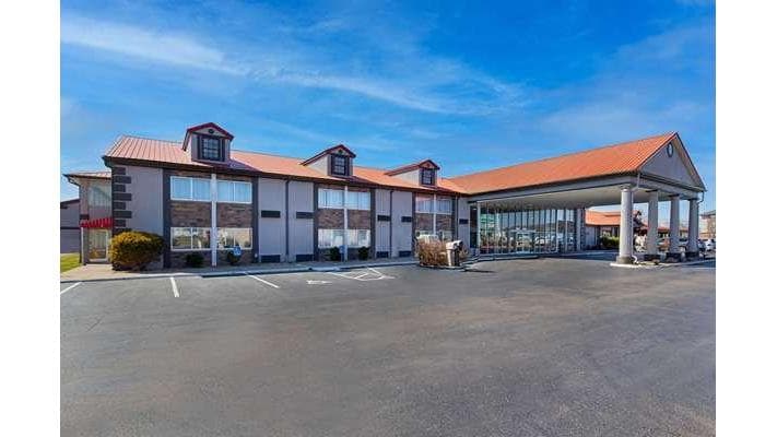 Ramada by Wyndham Bowling Green