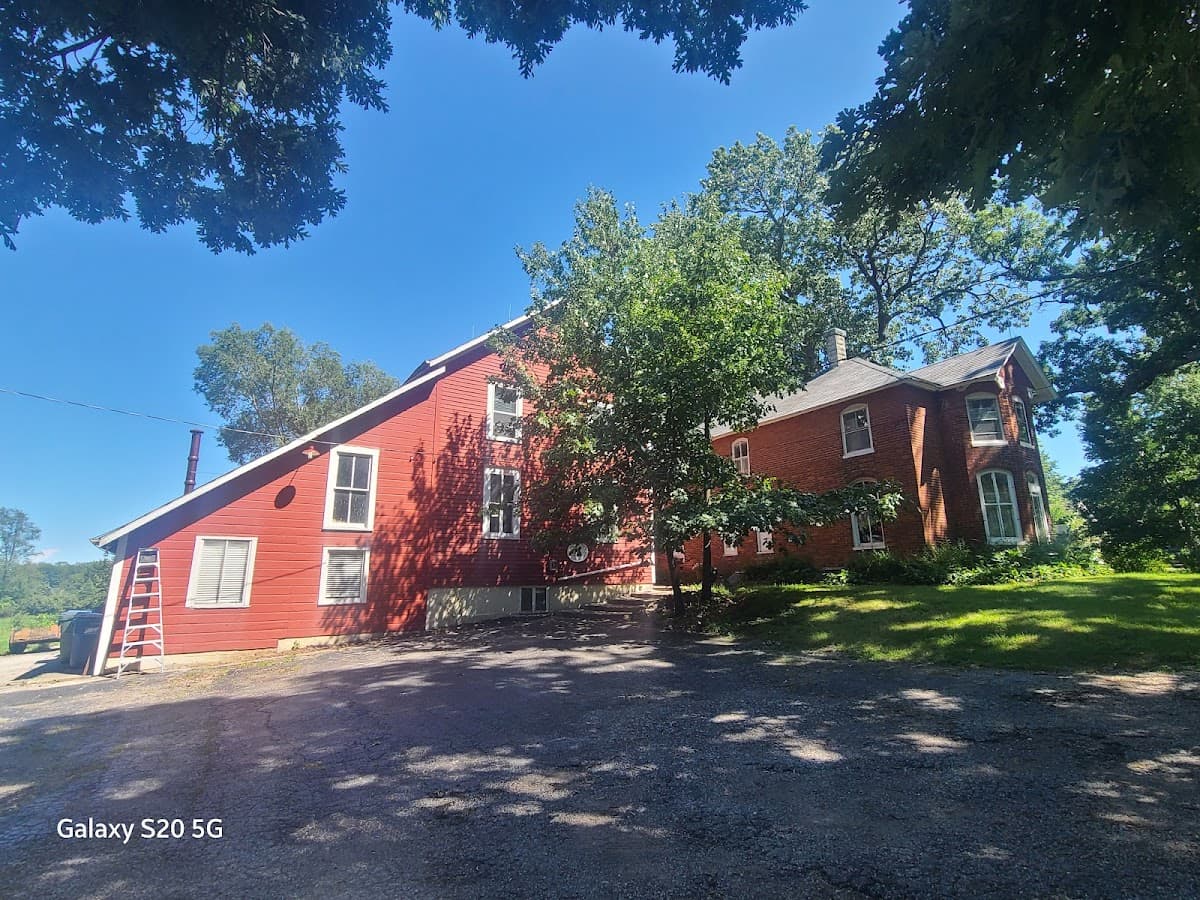 Strawberry Farm Bed & Breakfast