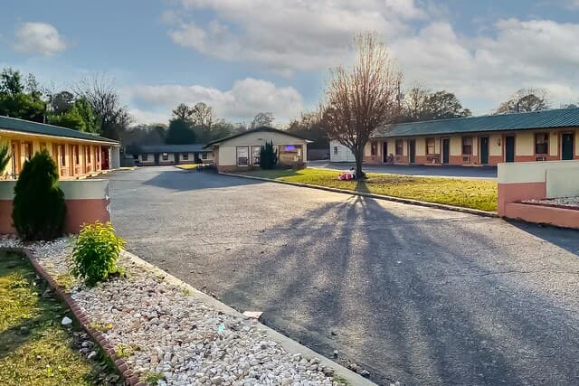 Hotel O Tallassee Hwy 14
