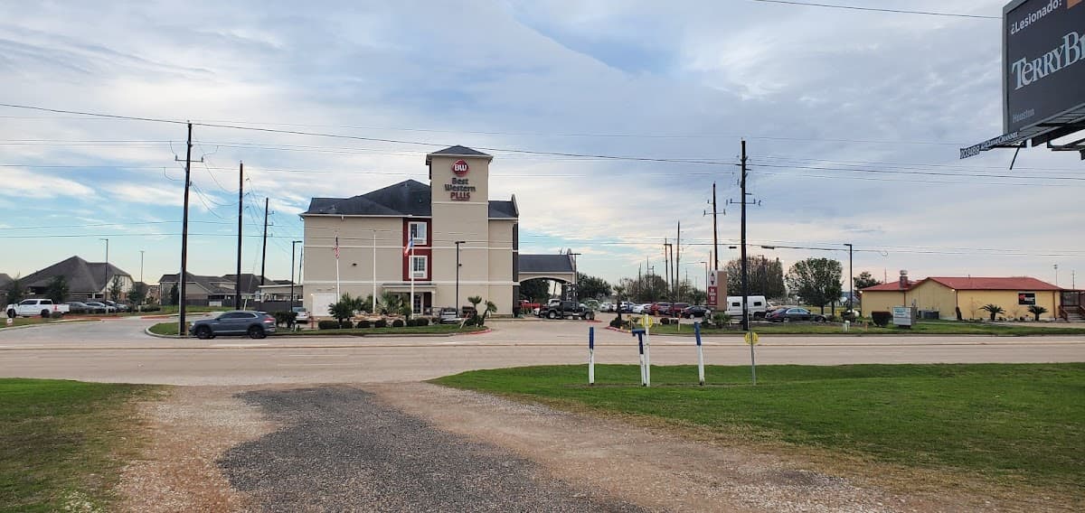 Best Western Plus Manvel Inn & Suites