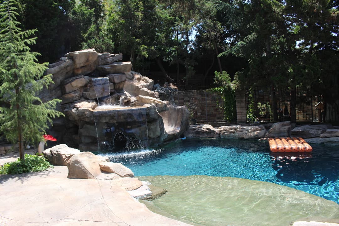 White Lodge Pool
