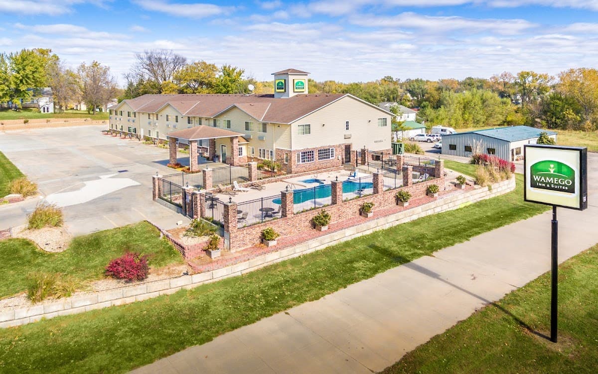 Wamego Inn & Suites