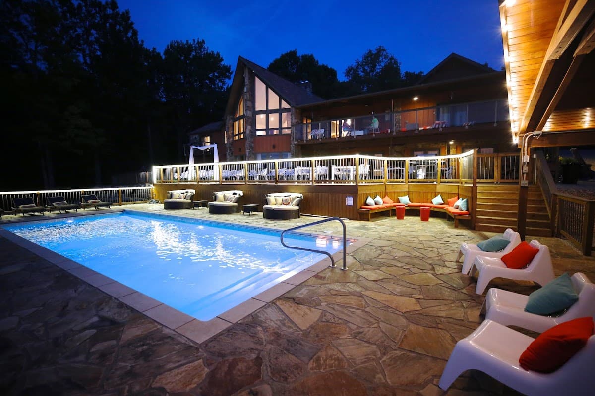 Equani Lodge