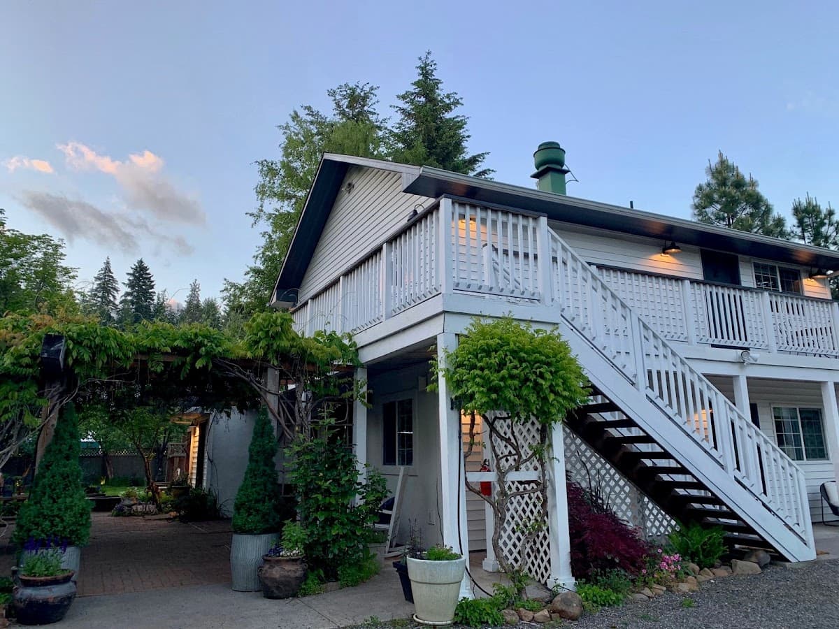 RubyJune Inn