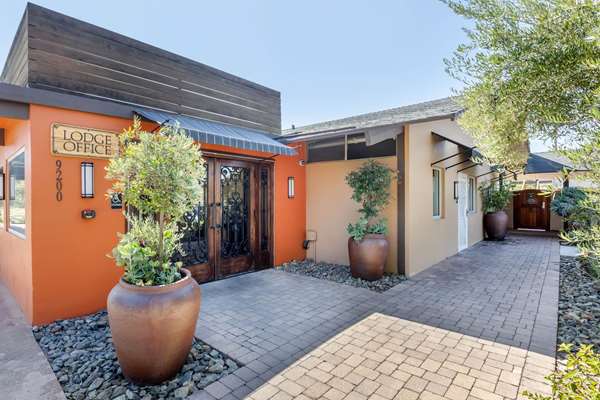 Carlton Oaks Lodge, an Ascend Collection Hotel