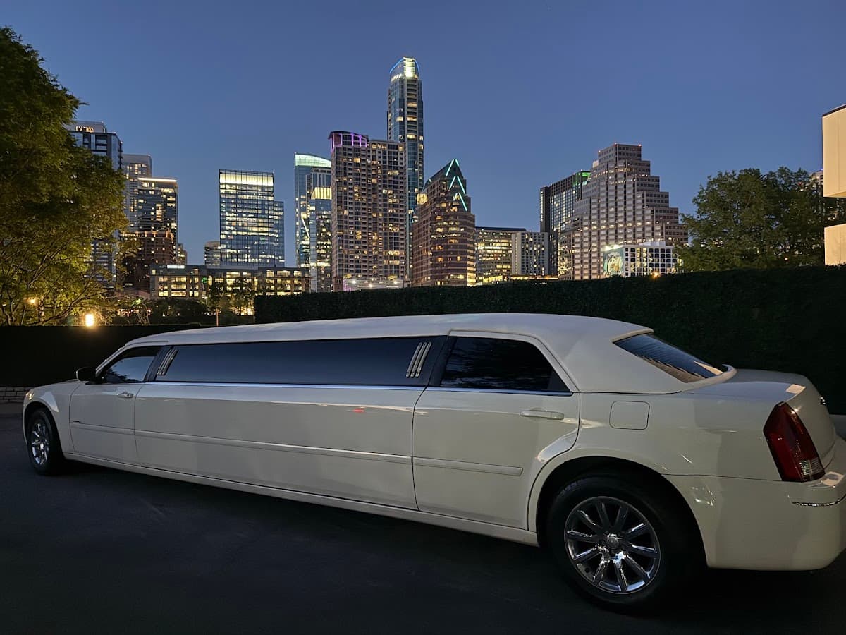 M&M Austin Limousines LLC