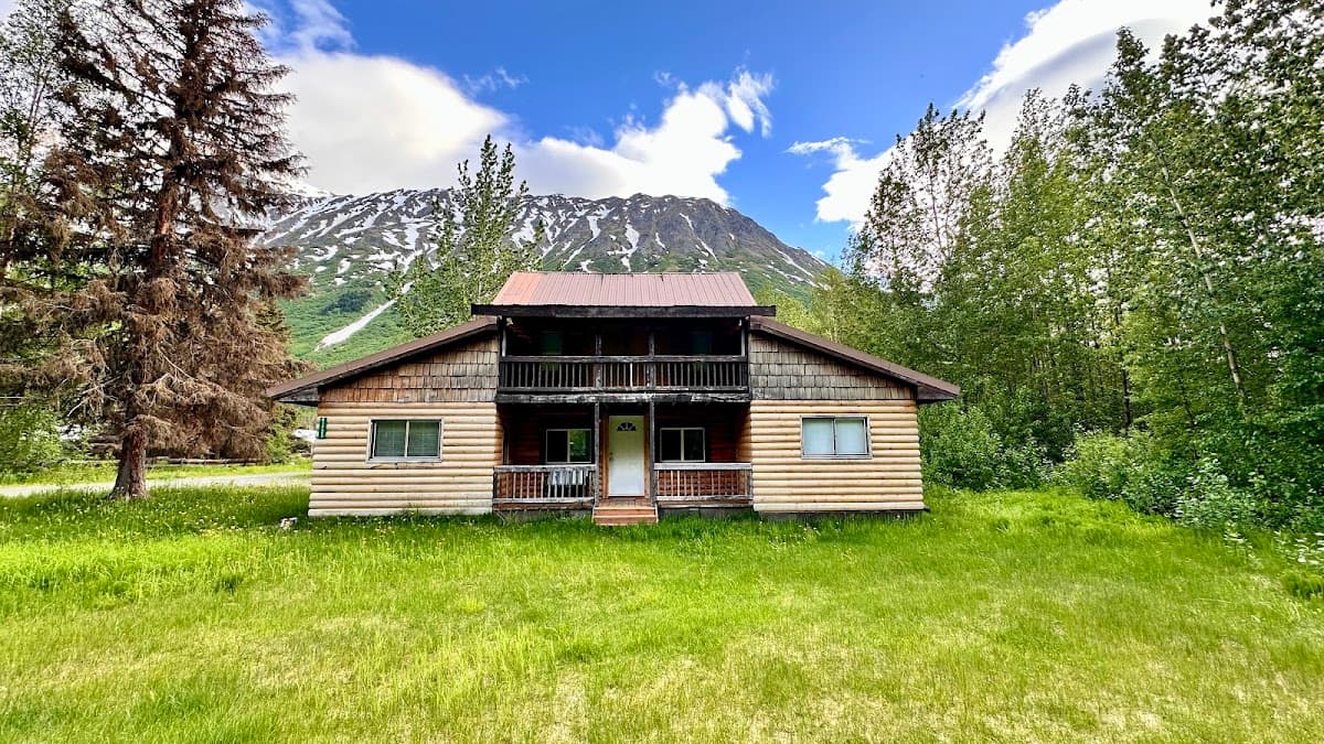 Alaska's Trapper Cabin