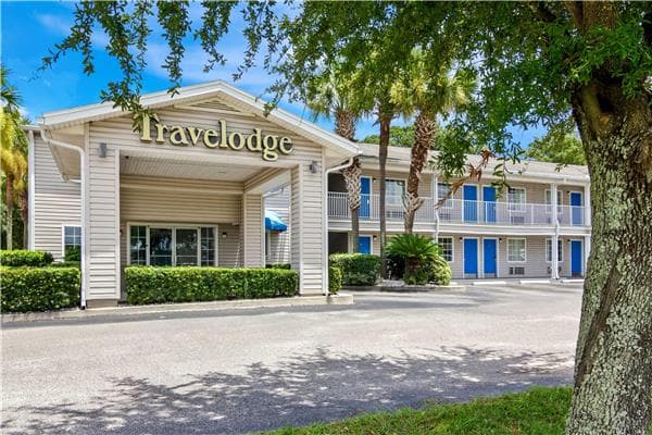 Travelodge Suites by Wyndham MacClenny/I-10