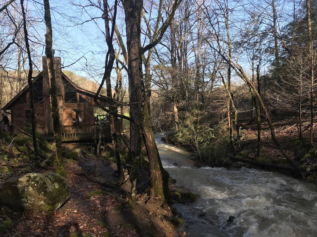 Moonshiner’s Ridge Cabin