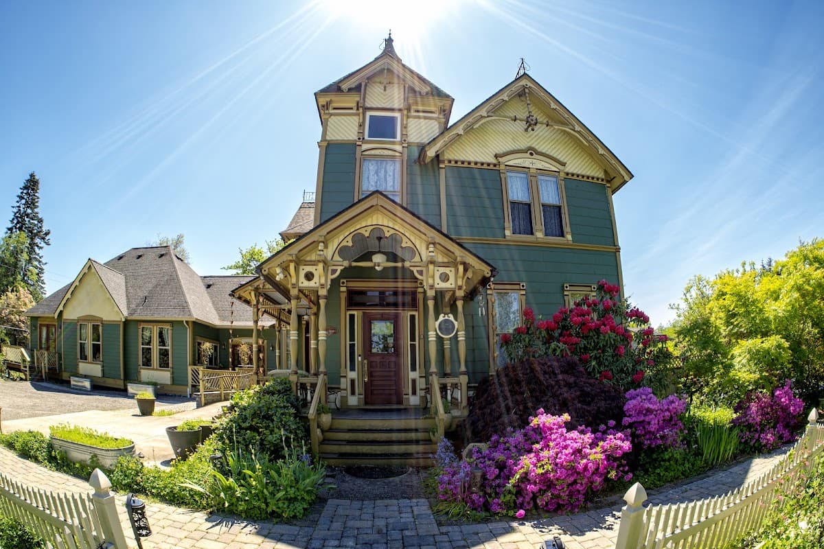 Swantown Inn