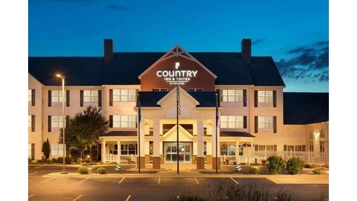 Country Inn & Suites by Radisson, Appleton North, WI