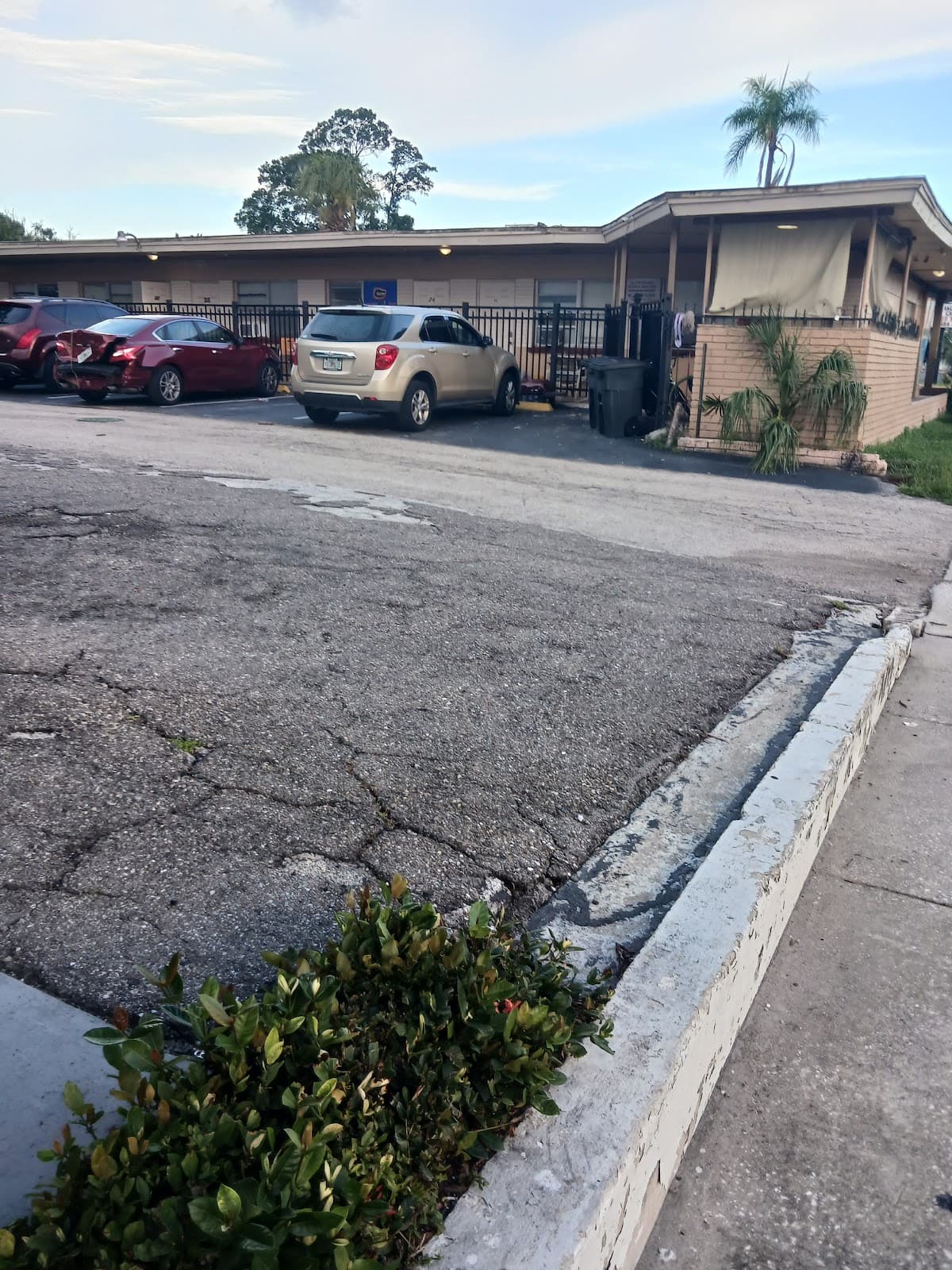 Kenwood Village Inn