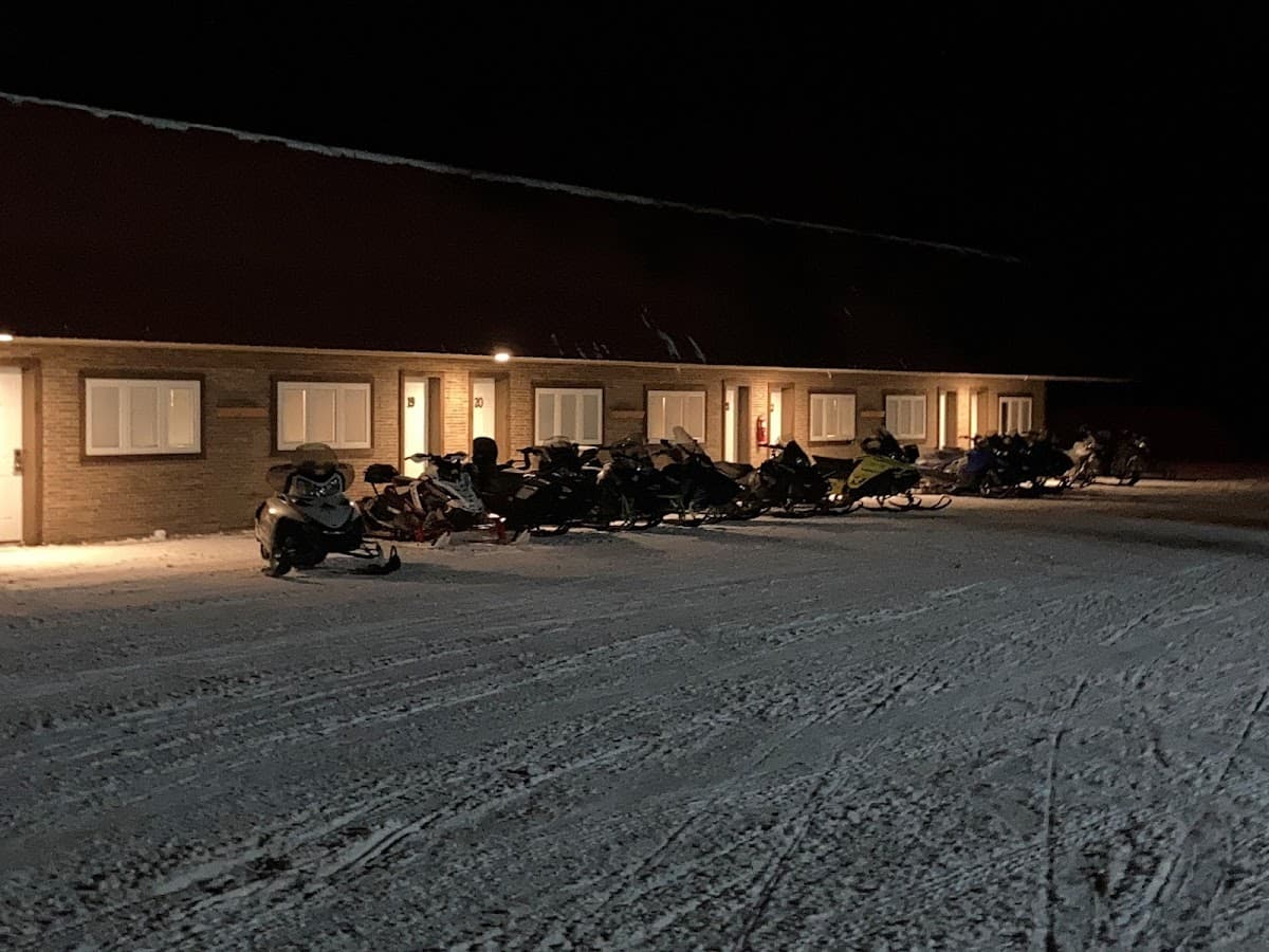 Trailside Lodge