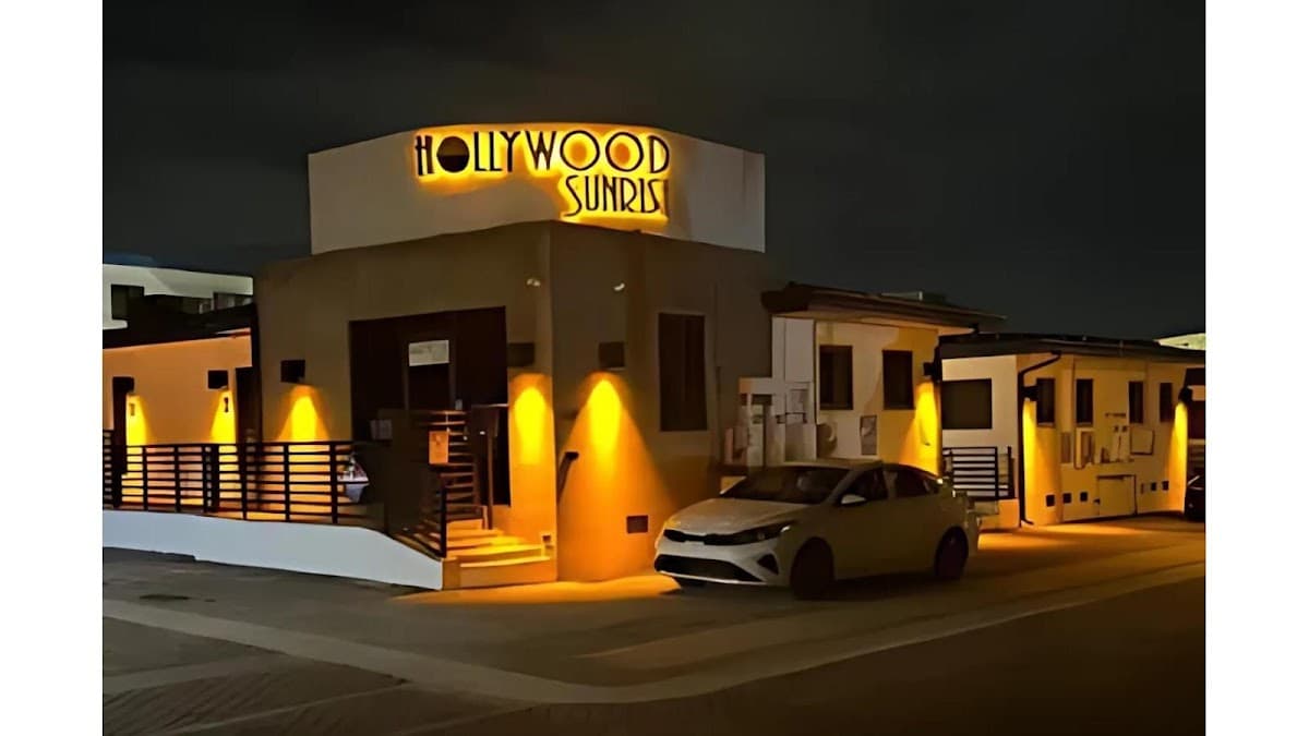 Hollywood Sunrise Hotel