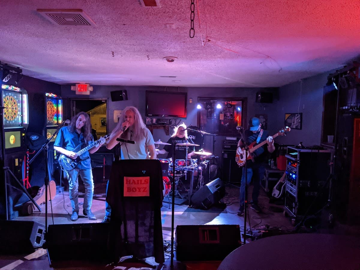 Chops Family Inn