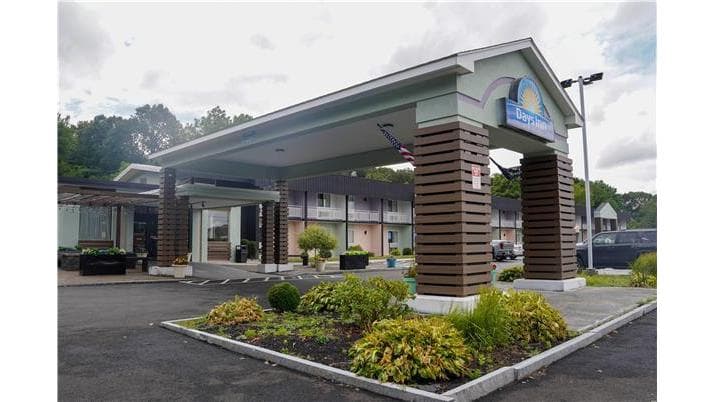 Days Inn by Wyndham Southington
