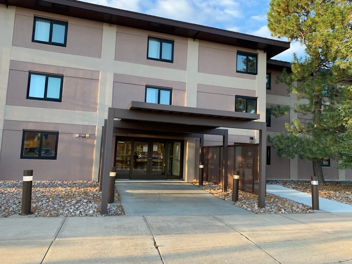 Pine Tree Inn