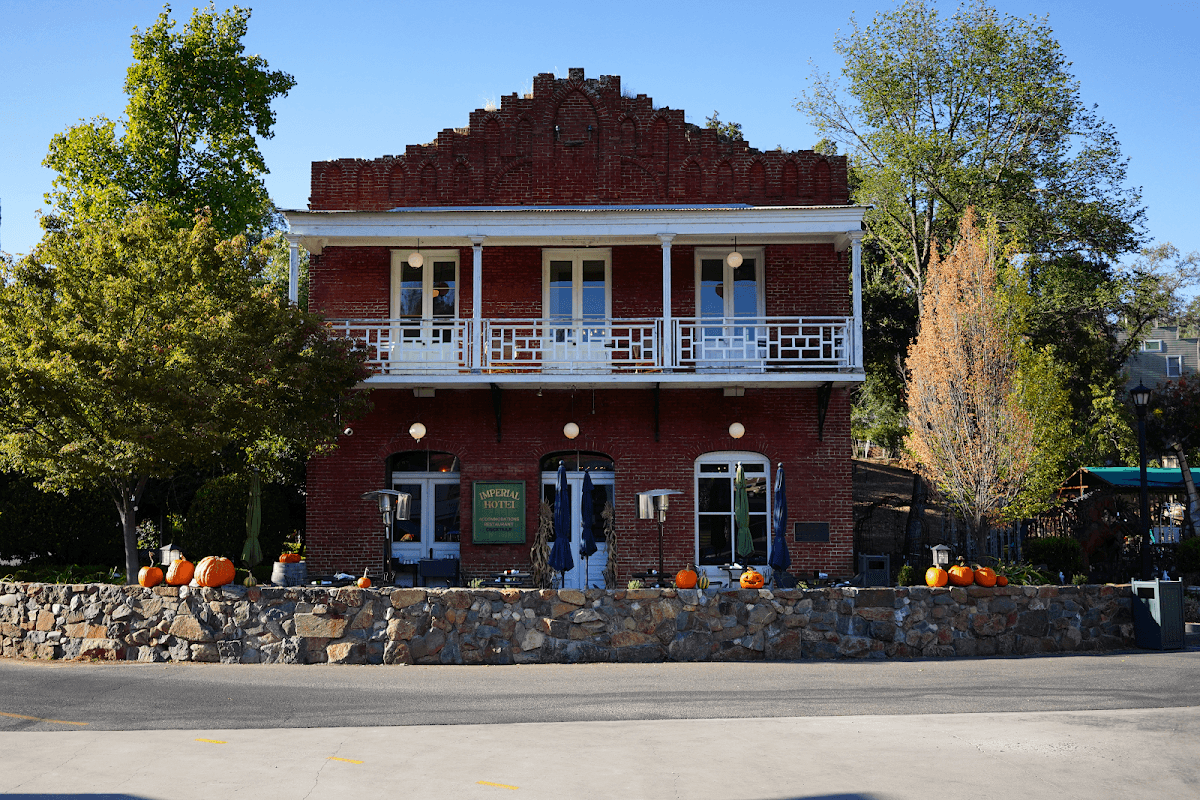Imperial Hotel & Restaurant