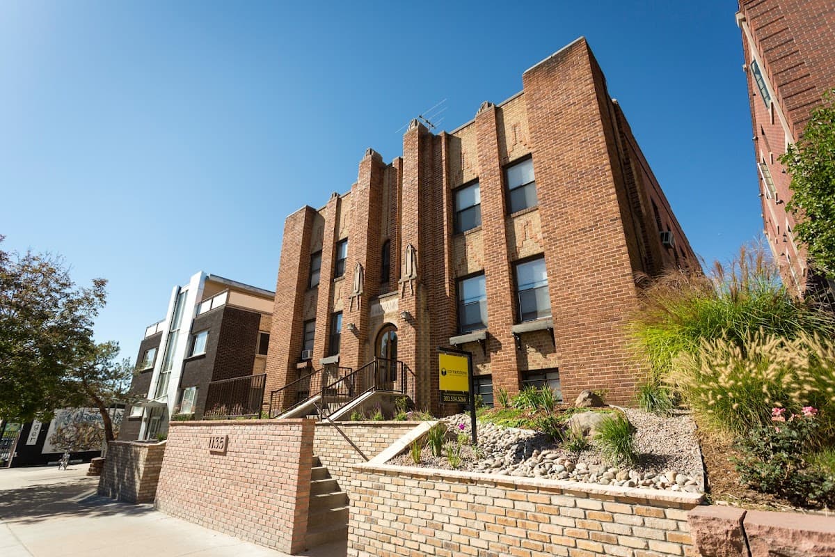 Marianne Apartments
