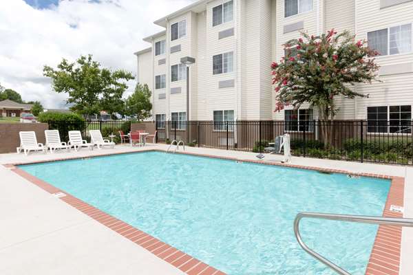 Microtel Inn & Suites by Wyndham Starkville