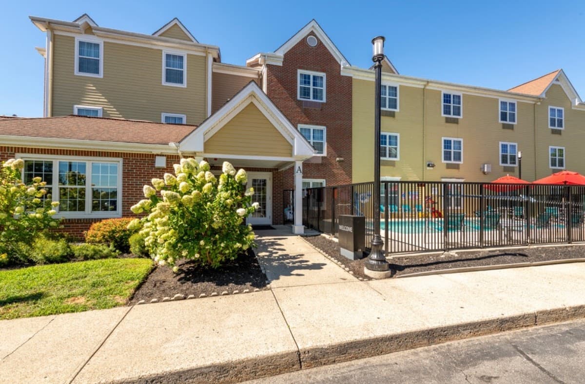 Residences at Tewksbury