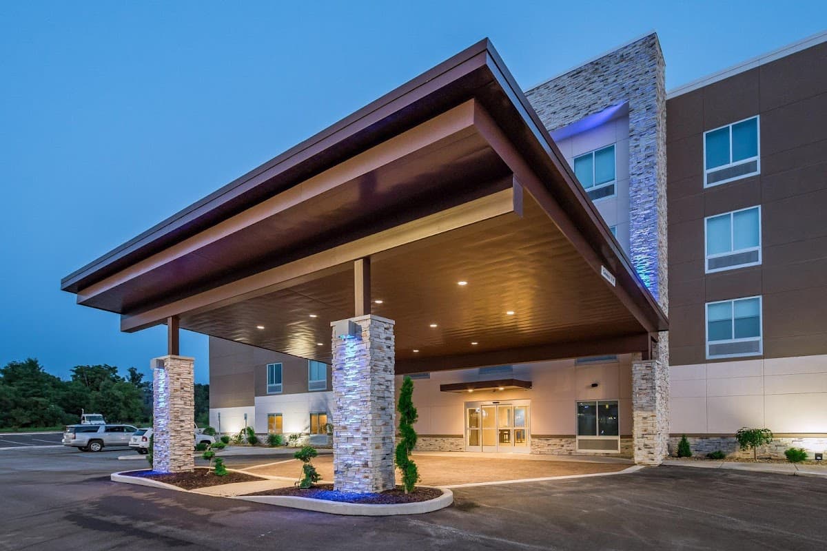 Holiday Inn Express & Suites South Bend - Casino by IHG