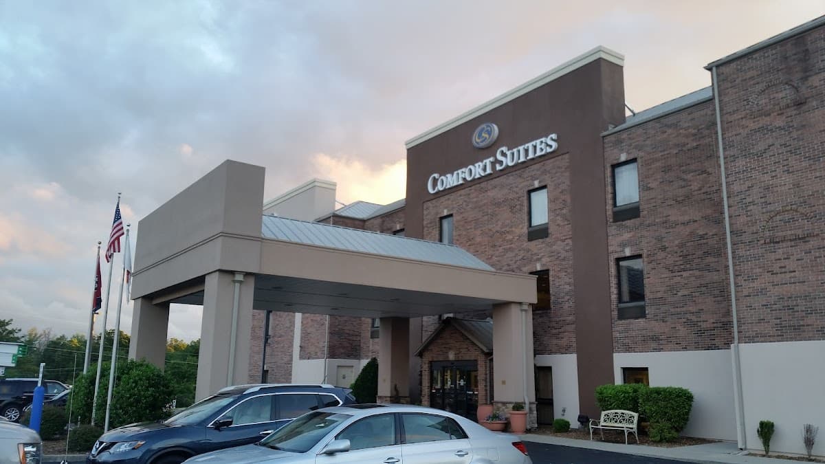 Comfort Suites