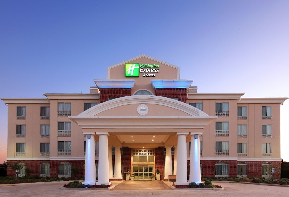 Holiday Inn Express & Suites Shreveport South - Park Plaza by IHG