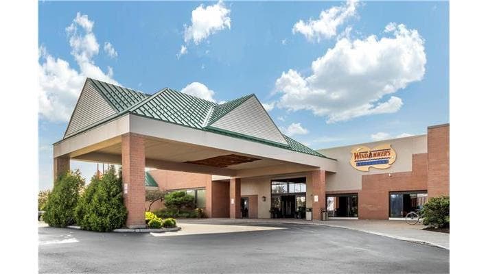 Clarion Hotel Conference Center on Lake Erie